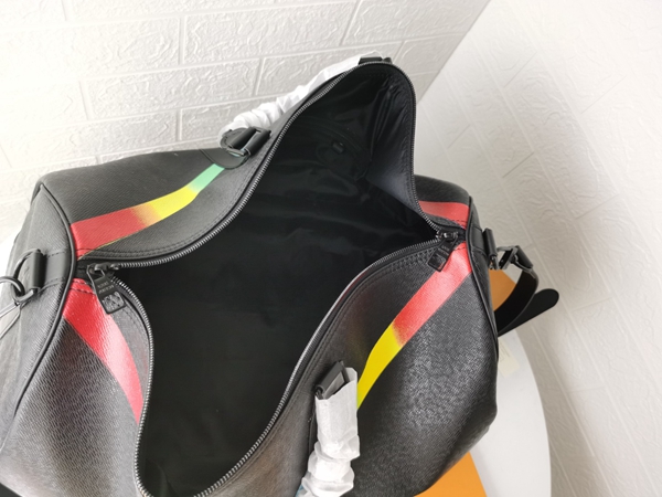 ルイヴィトンバッグ着用イメージ